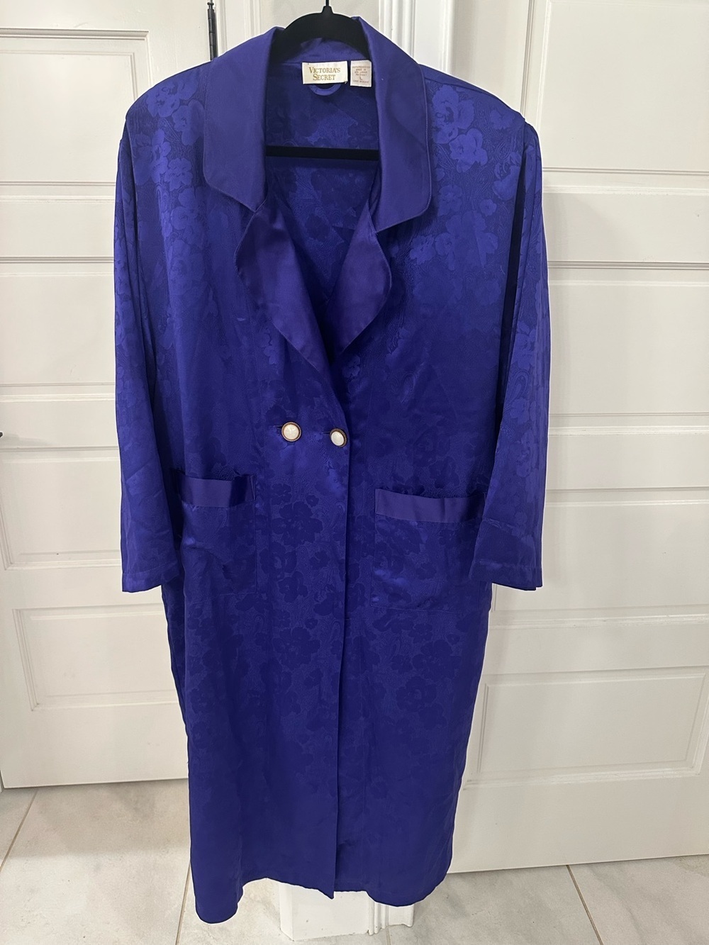 VTG Victoria’s Secret Gold Label Long Maxi Robe Purple Silky Floral 90s Sz L
